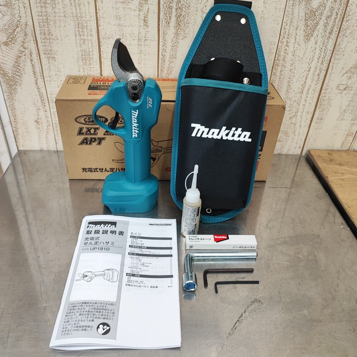 マキタ makita コードレスせん定ハサミ UP181DZ 本体のみ 柏店