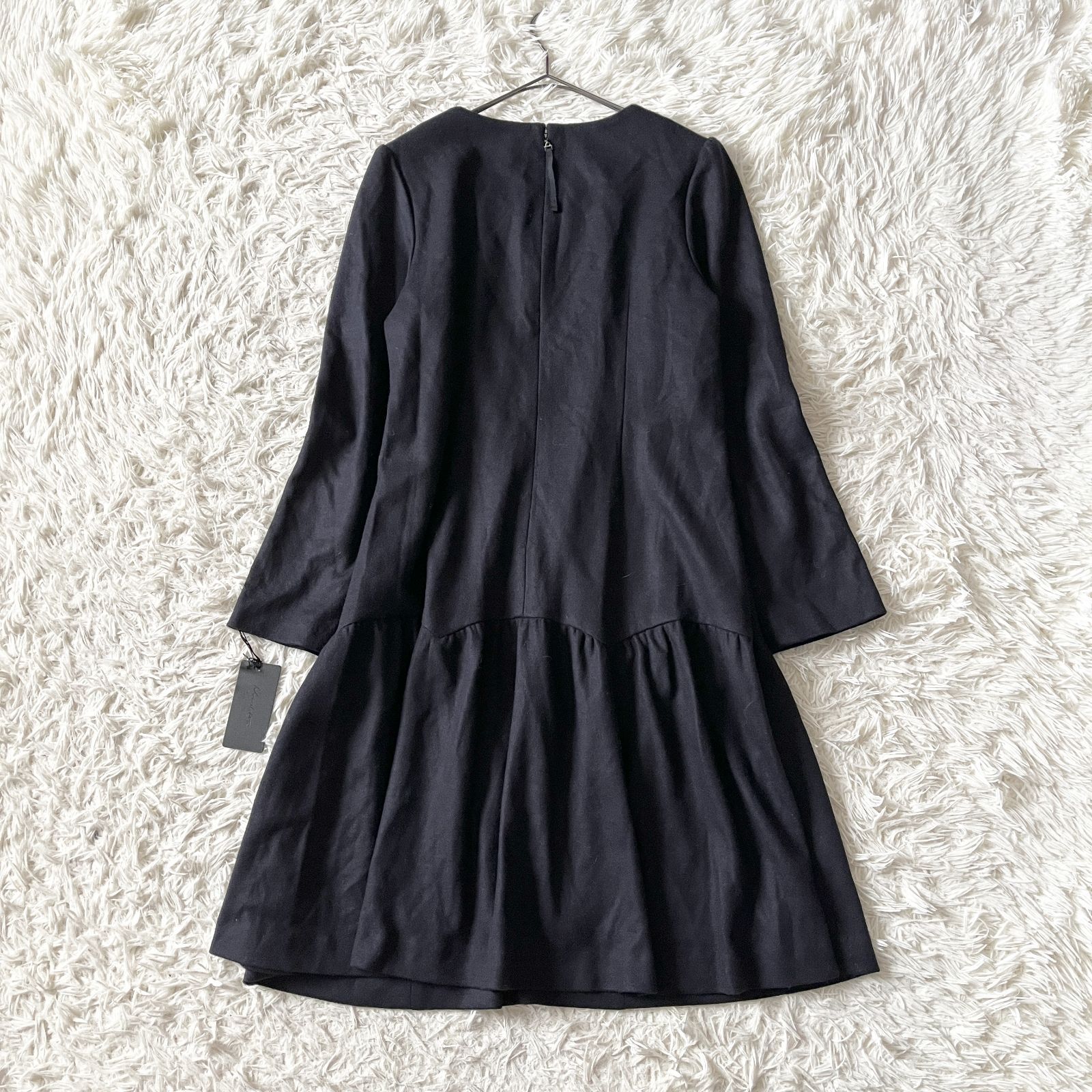 未使用品 タグ付 TO BE CHIC トゥービーシック 切りっぱなしデザイン テーラード ジャケット 40 黒 レディース 美品 I854 新品未使用 タグ付き M 2 トゥービーシック ニット レディース