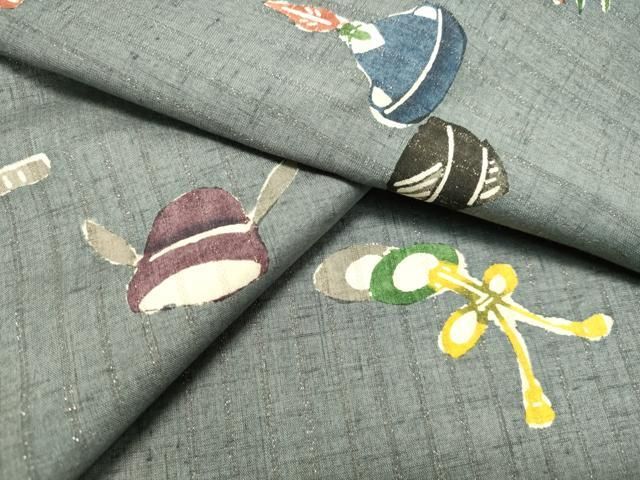 平和屋着物○上質な紬 型染め 楽器文 銀通し地 正絹 逸品 DAAS2428tw  