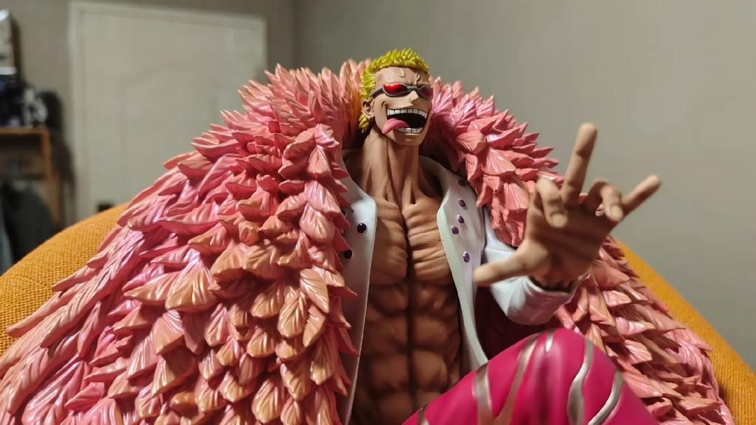 ワンピース ドフラミンゴ ソファ フィギュア ガレージキット スタチュー ワンピース ドフラミンゴ ソファ フィギュア ガレージキット