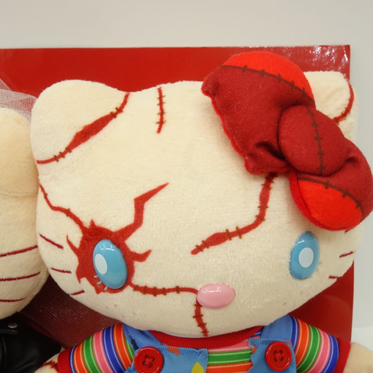 USJ ハロウィーン ホラーナイト 2018限定 HELLO KITTY CHUCKY ハローキティ チャッキー ぬいぐるみセット ※中古 - メルカリ