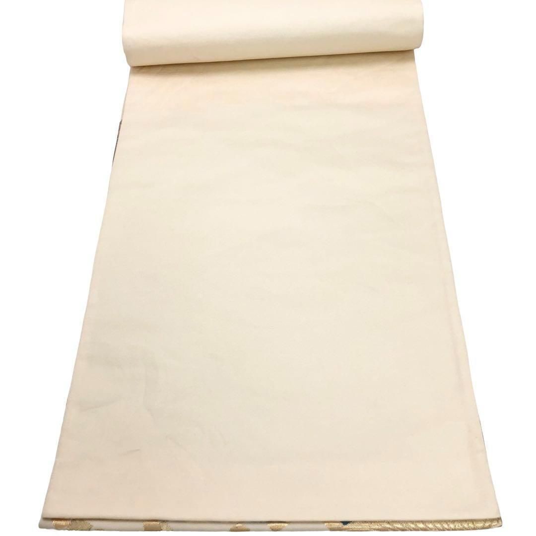 袋帯 美しい牡丹の菊の花柄模様 流水 金糸 生成色 O-3701 袋帯 美しい牡丹の菊の花柄模様 流水 金糸 生成色 O-3701 - メルカリ