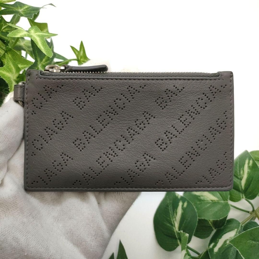 バレンシアガ フラグメントケース コインカードホルダー グレー エンボスロゴ