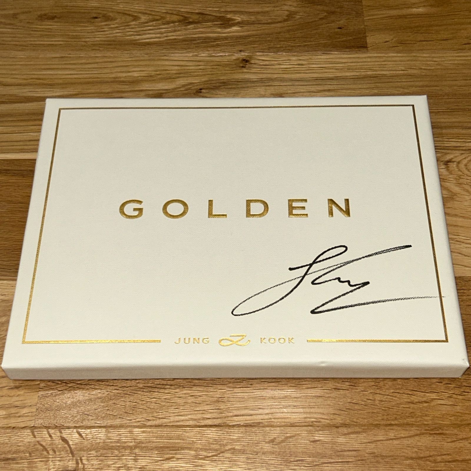 ジョングク(BTS) 直筆サイン「GOLDEN」SOLID ver.CD Jung Kook (BTS) - GOLDEN[SOLID] - Amazon.com Music