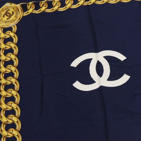 ヴィンテージ CHANEL シャネル スカーフ ネイビー／ゴールド チャーム柄 良品 シャネル ココマーク チェーン柄 ヴィンテージ ネイビー