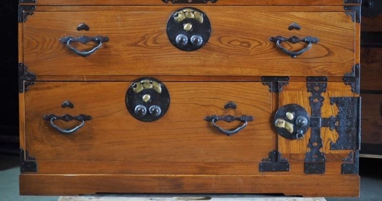 前欅造 １００年モノ和製アンティークローボード 二本松箪笥 下段 大正時代 古録展 品番S106022