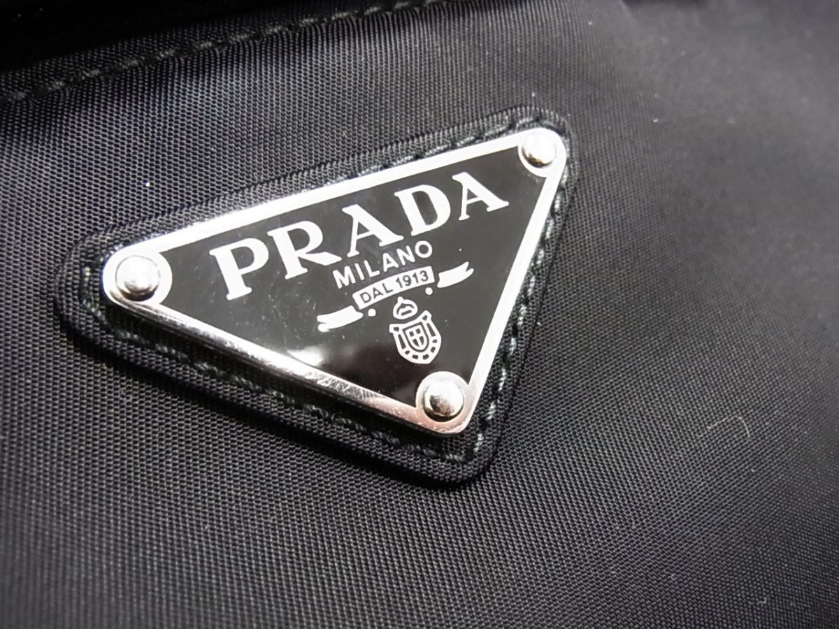 国内発送●PRADA●三角ロゴ ボディバッグ ユニセックス 2VL005 国内発送○PRADA○三角ロゴ ボディバッグ ユニセックス 2VL005