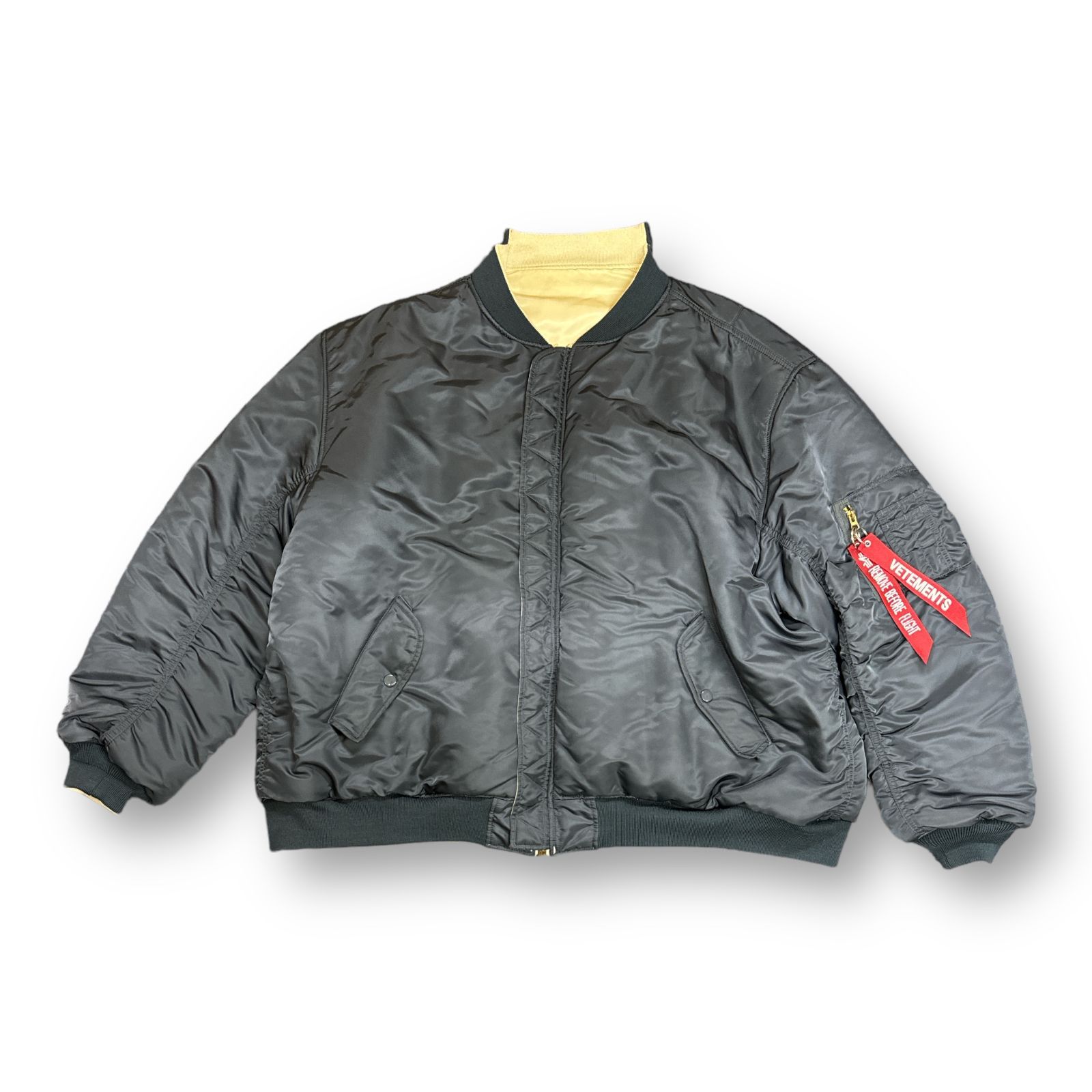 VETEMENTS ALPHA INDUSTRIES OVERSIZE BOMBER JACKET WSS18JA25