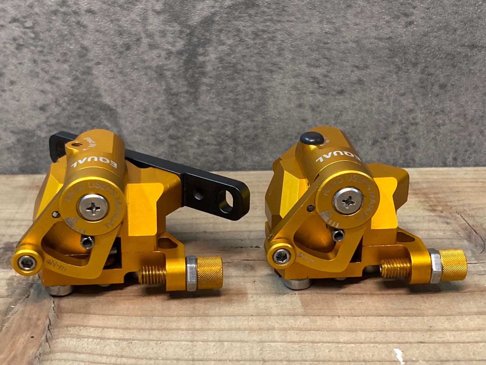 フラットマウント