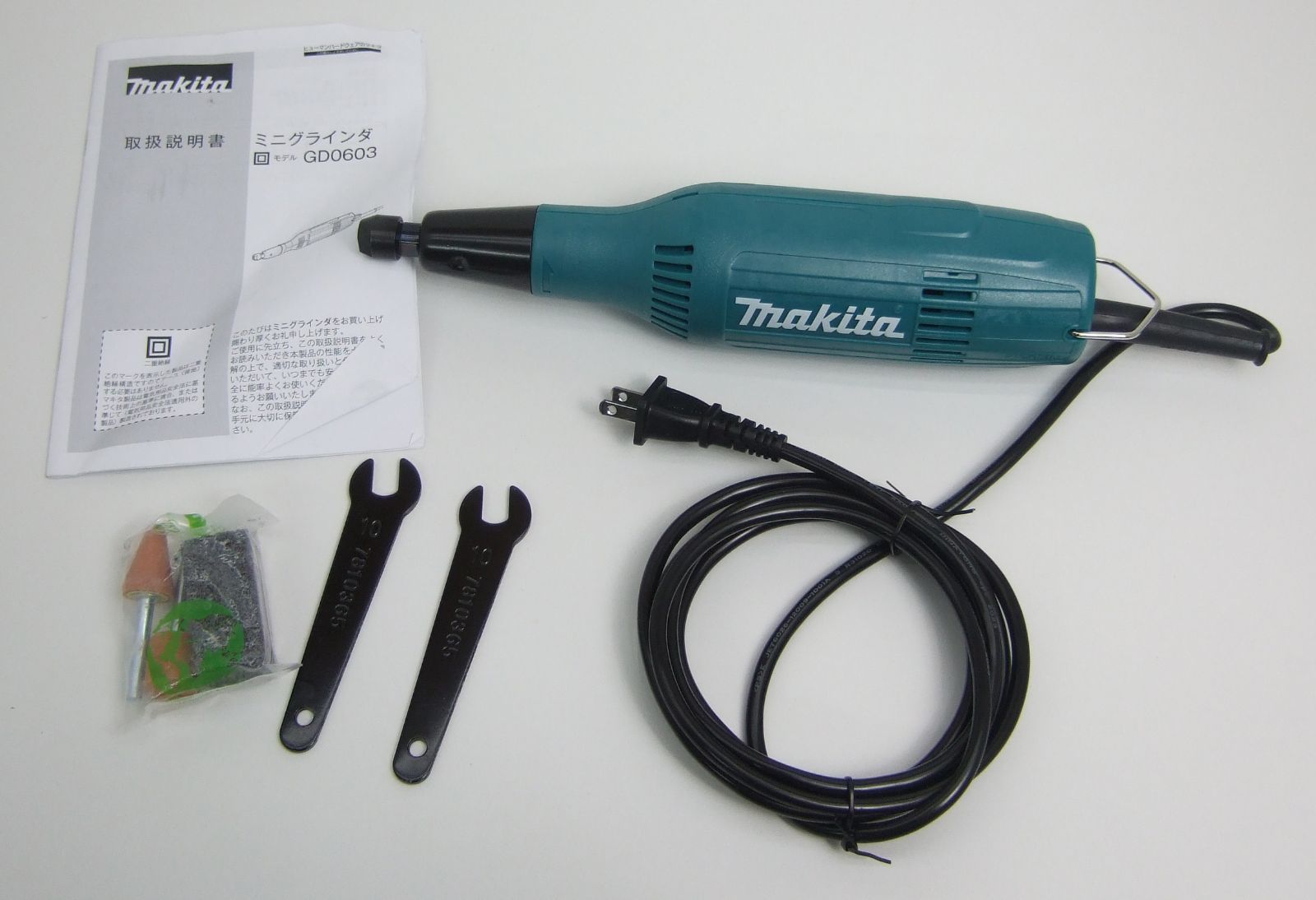 Makita マキタ ミニグラインダ GD0603