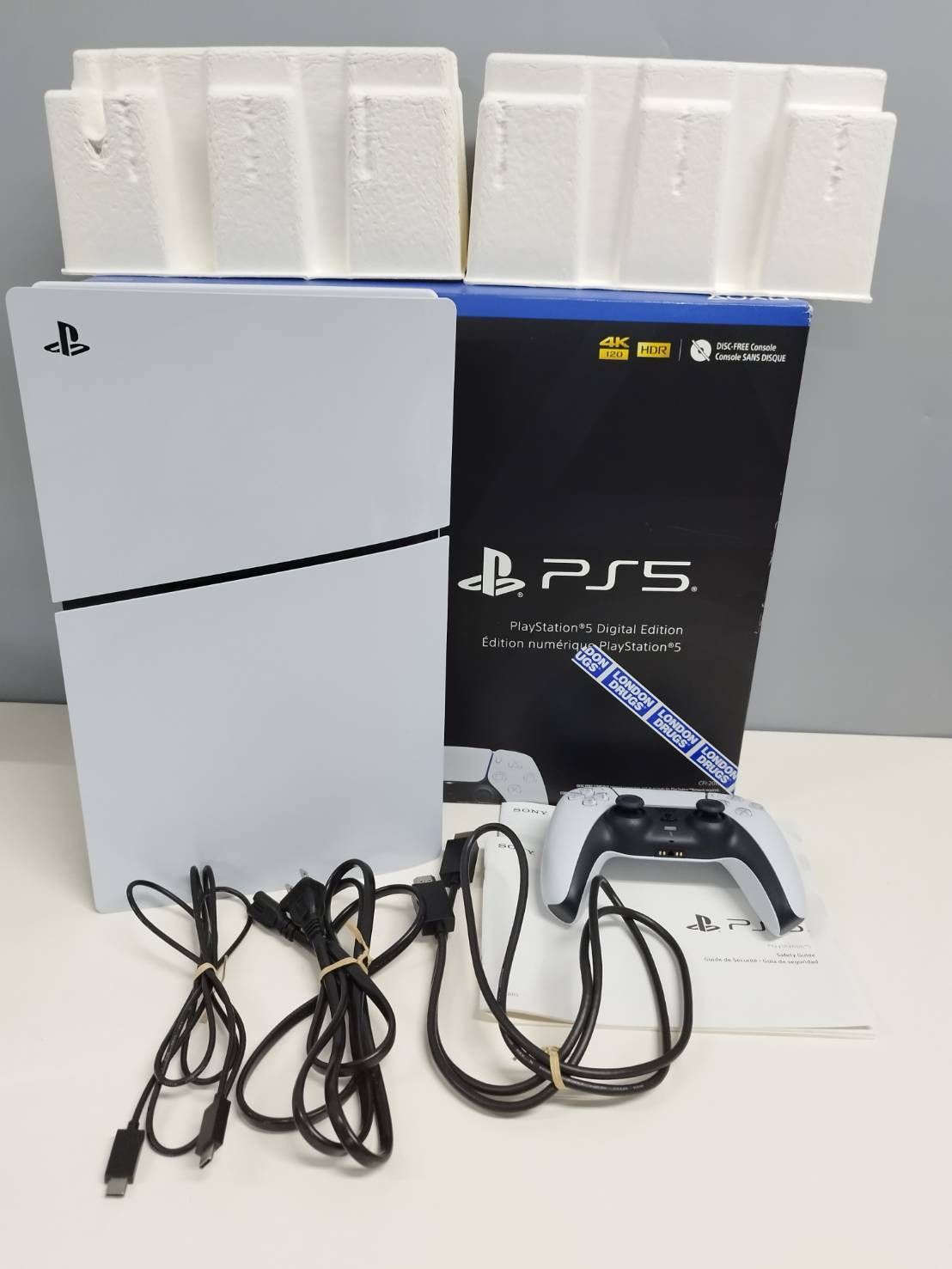 海外版】PlayStation 5/PS5/CFI-2000B01/デジタルエディション