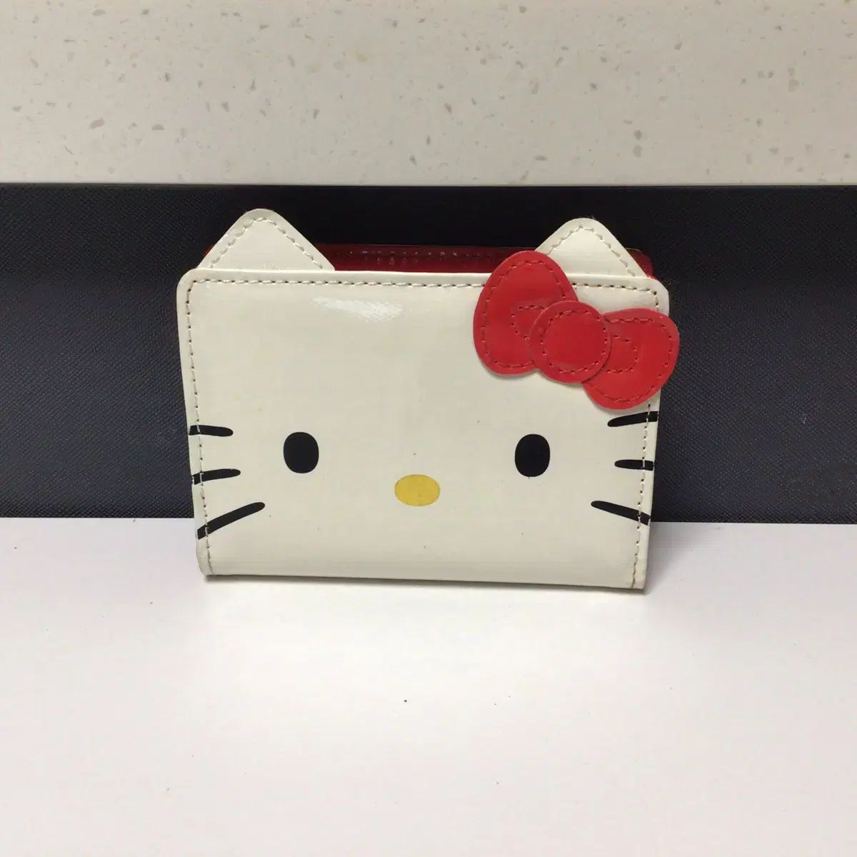 古典 Sanrio(サンリオ) キティ カードウォレット 本を集める