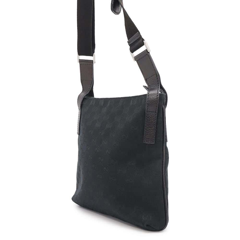 ✨美品✨】グッチ ショルダーバッグ 斜め掛け GGキャンバス ブラック 