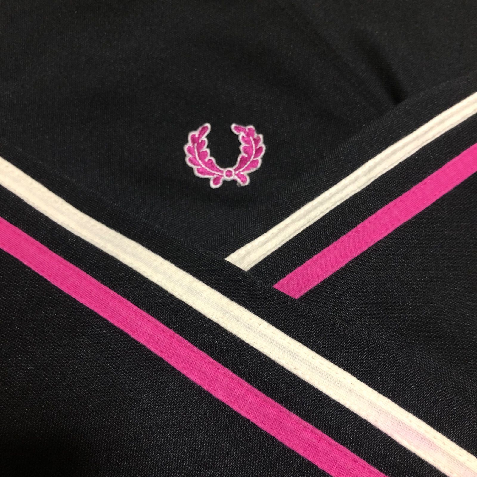 フレッドペリー90s⭐️Fred PerryトラックジャケットM 刺繍 vintage黒白ピンク