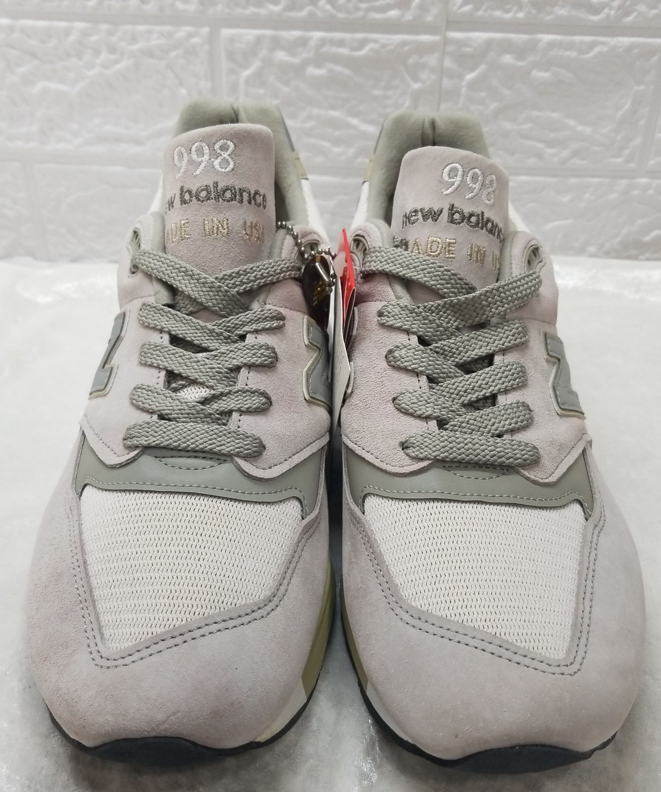 新品】【希少】【多少難あり】タグ付き new balance ニューバランス