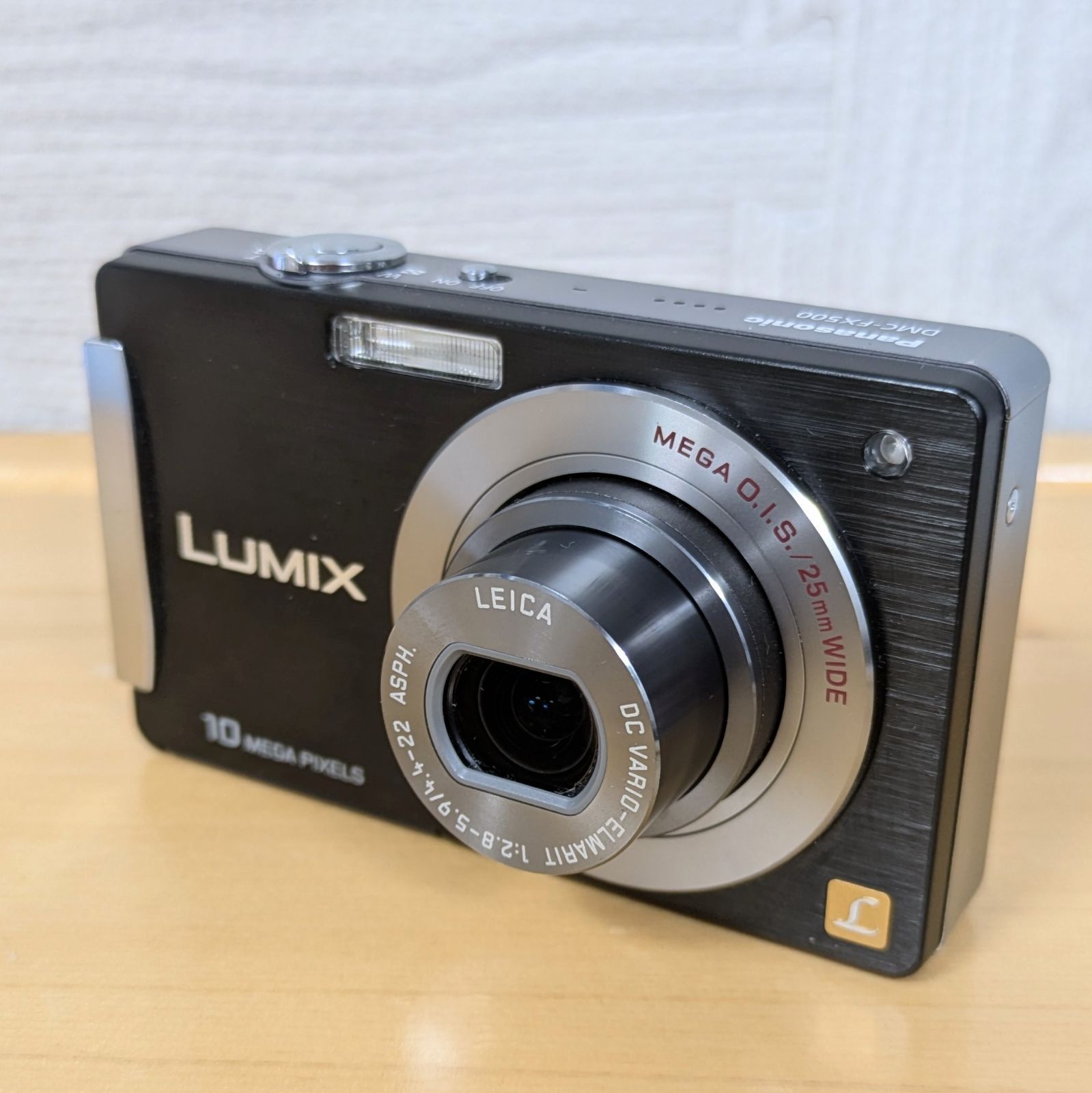 【動作確認済】Panasonic Lumix DMC-FX500 本体と付属品 動作確認済】Panasonic Lumix DMC-FX500 本体と付属品 動作確認済