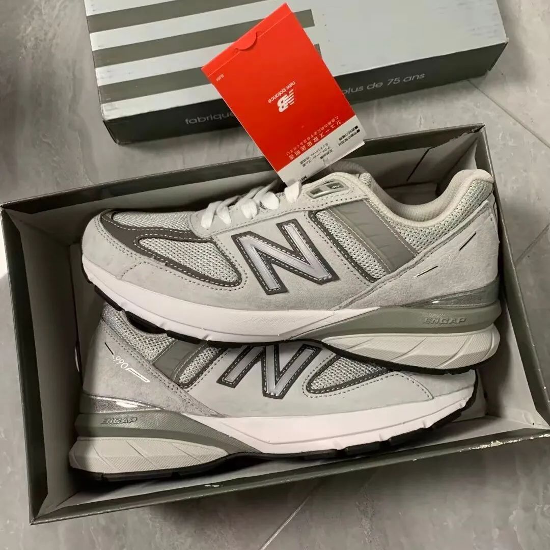 ニューバランスニューバランス nb990v5  New Balance NB 990 V5スニーカー