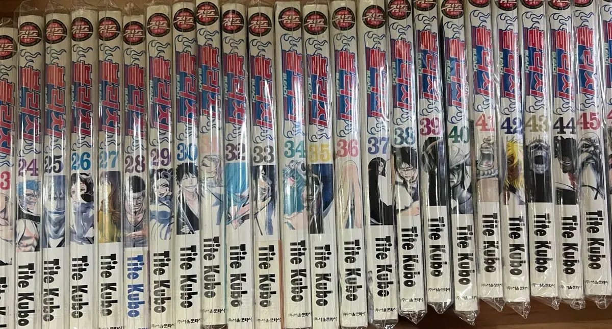 ブリーチ　1〜74巻　全巻　漫画　おまけ1冊 BLEACH-ブリーチ- 1〜74巻 全巻セット 全巻新品 : 奈良 蔦屋書店