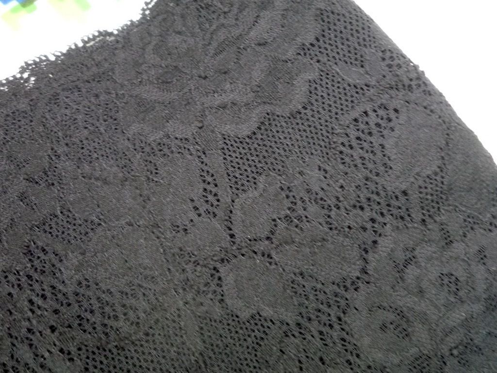 ブラック 豪華ストレッチレース