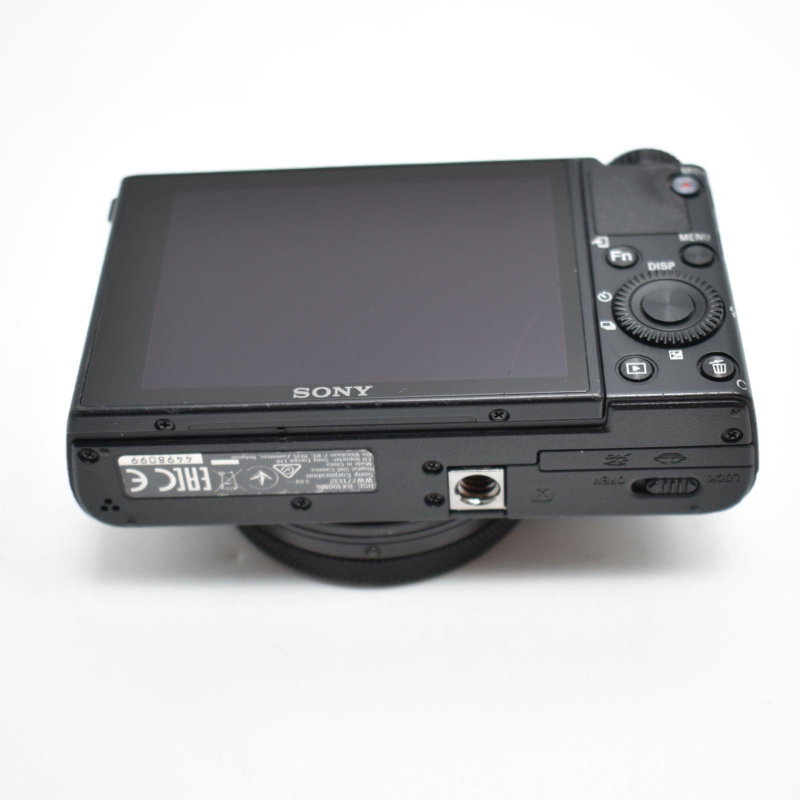 SONY DSC-RX100M6 予備バッテリー&シューティンググリップ付き SONY DSC-RX100M6 予備バッテリー&シューティンググリップ付き RX100VI