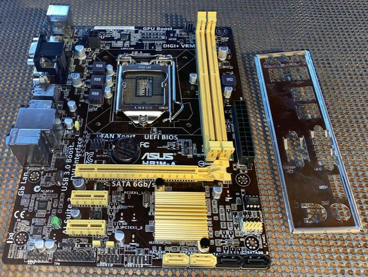 ASUS H81M-A マザーボード LGA1150 Micro-ATX DDR3 IO カバー付き