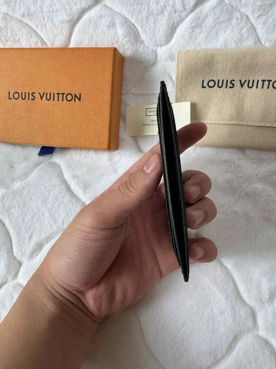 Louis Vuitton(ルイヴィトン) エクリプス カードウォレット 付属品完備  