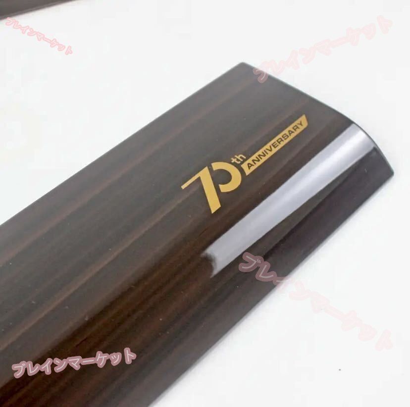ランクル 70用 トヨタ 70周年記念インテリアパネル　エンブレム付 海外輸入品 ランクル70用70周年記念インテリアパネル(ウッド)海外ディーラー