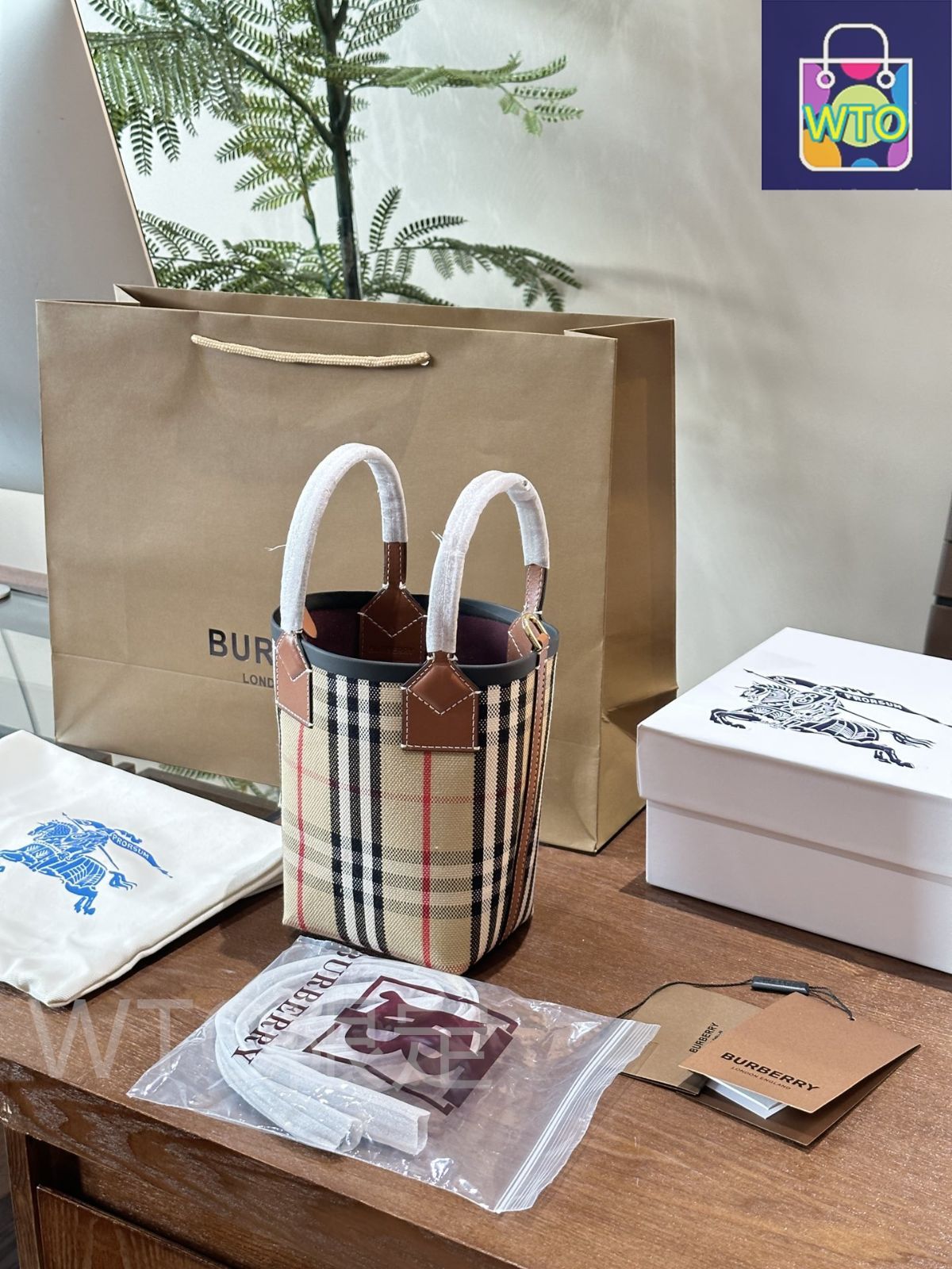 VIP【関税送料無料】希少 バーバリー BURBERRY ミニロンドン Amazon | [バーバリー] ヴィンテージチェックミニ ロンドン