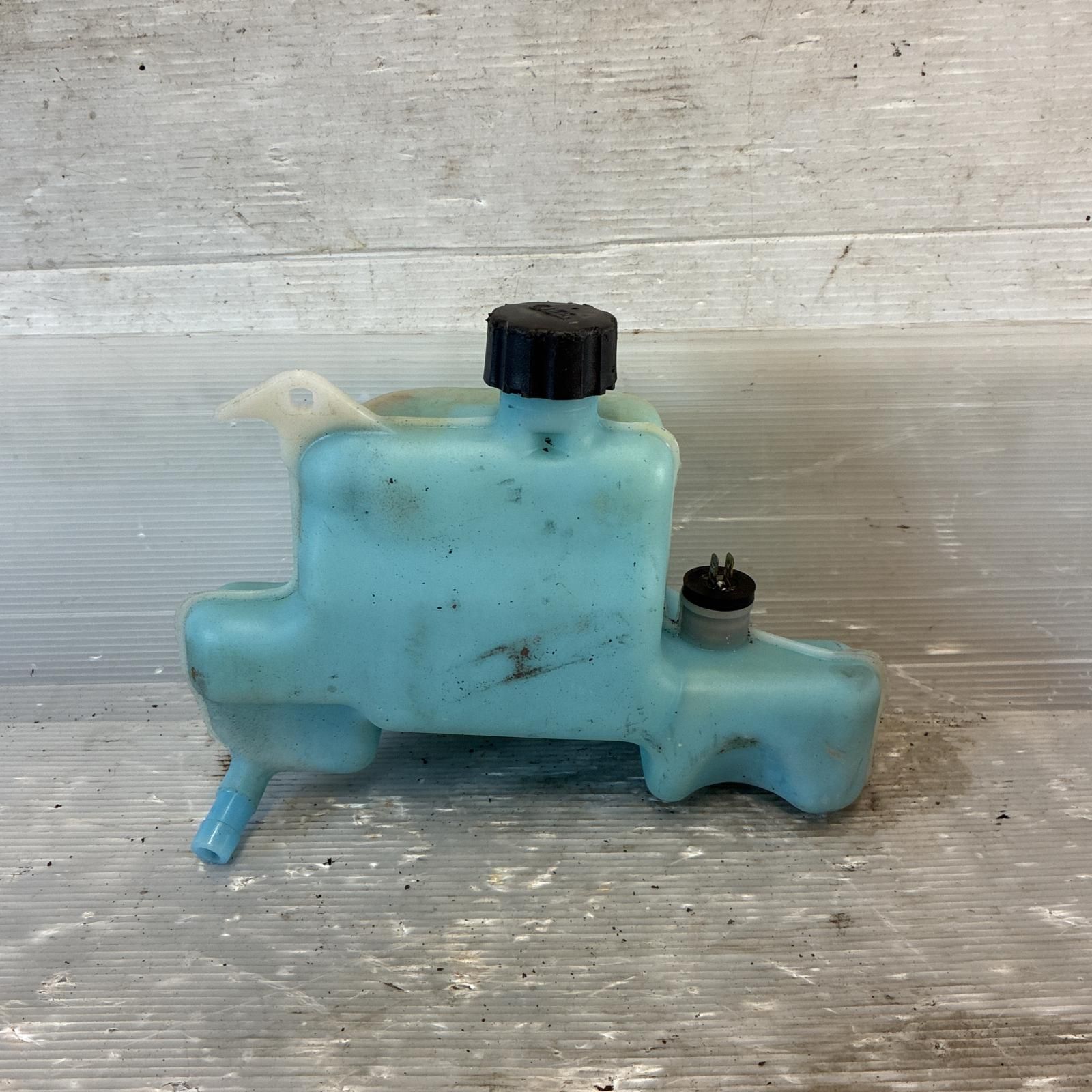 て HONDA ライブディオ50 AF34 オイルタンク ホンダ HONDA ライブディオ