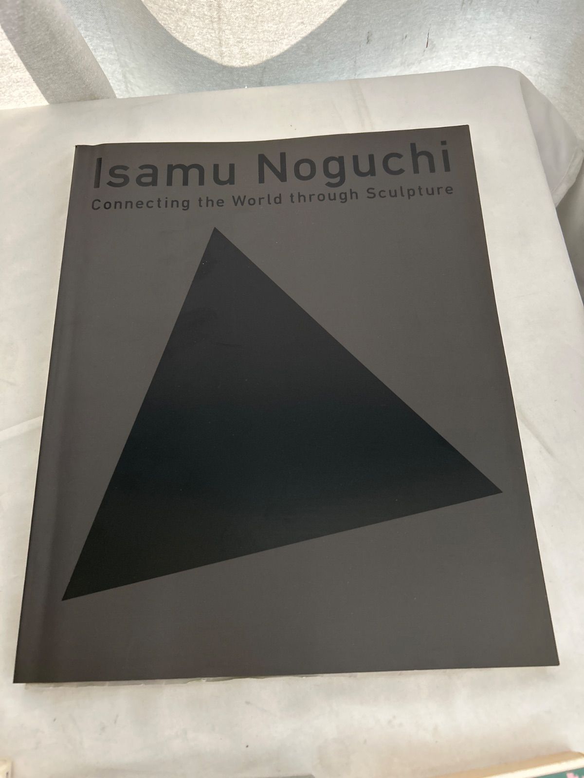 Isamu Noguchi 展覧会図録 Connecting the World through