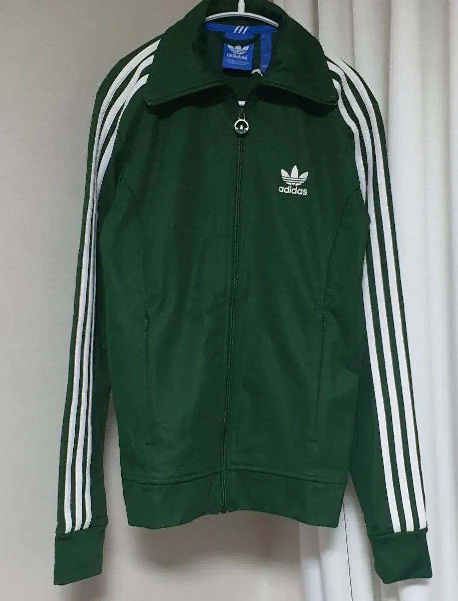 アディダス ヨーロッパ トラックトップス