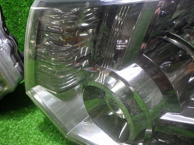 デリカD5 ヘッドライト 左右 HID CV 前期 100-87918 バラスト付 ミツビシ 251003025