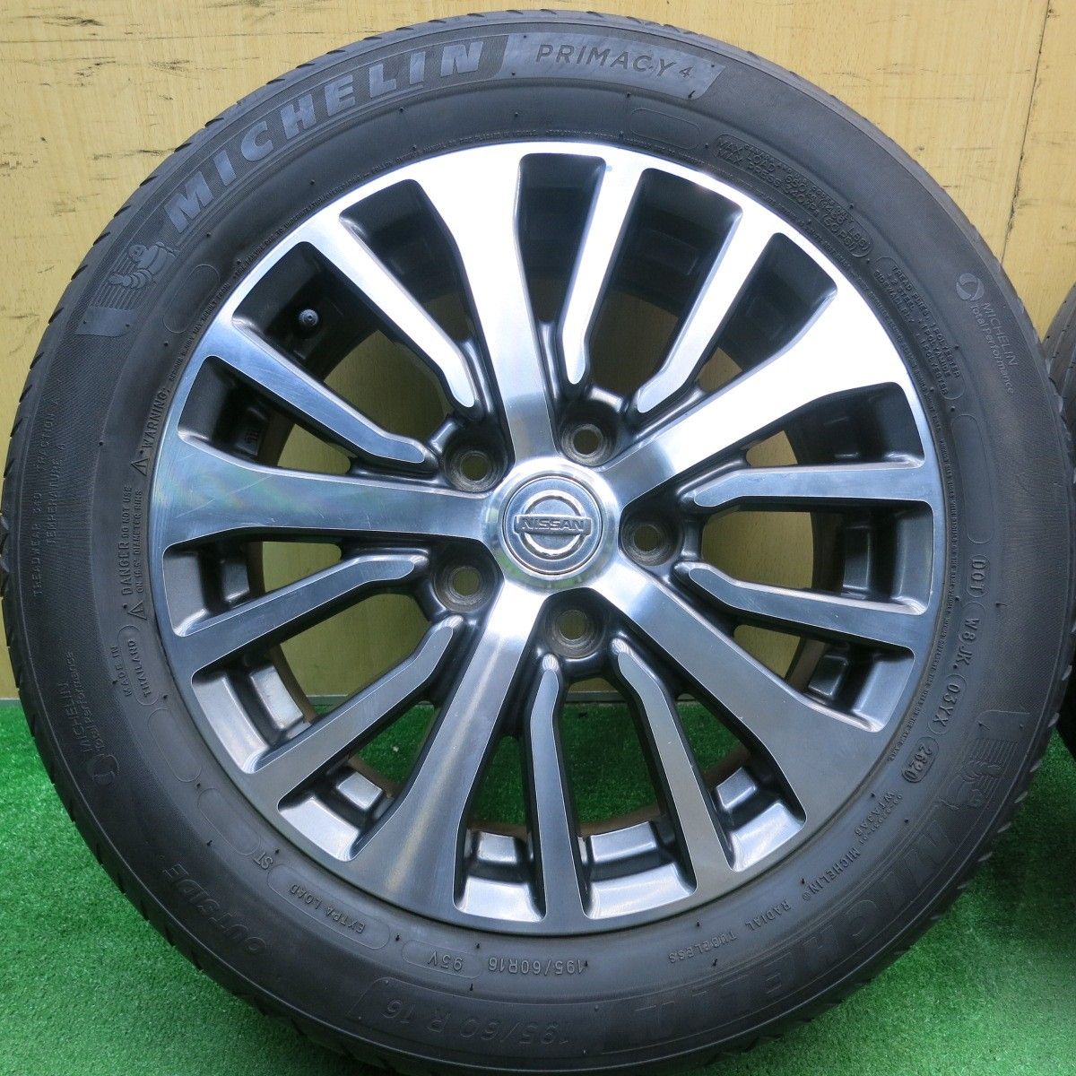 セレナ C26 日産 セレナC26 純正 AUTECH オーテック 16X6J+45 5H