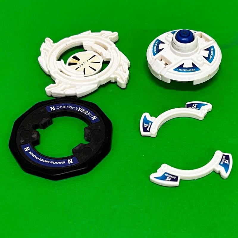 未開封 爆転シュートベイブレード ドラグーンV2 ビクトリー・ツー 爆転シュートベイブレード ドラグーンV2 ビクトリーツー タカラ