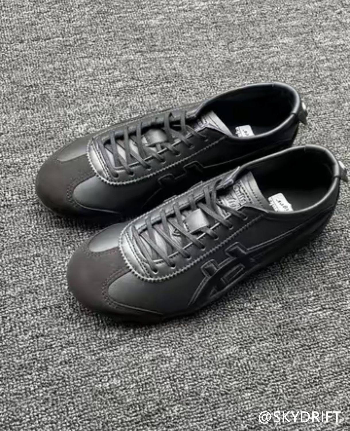 オニツカタイガー　スニーカー ブラック　24cm Onitsuka Tiger MEXICO 66 DRIVING オニツカタイガー 男女兼用