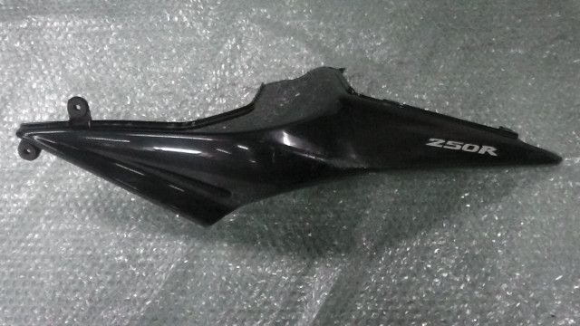 ニンジャ Ninja 250R　EX250K　の　シートカウル　左　傷　:#1653008192