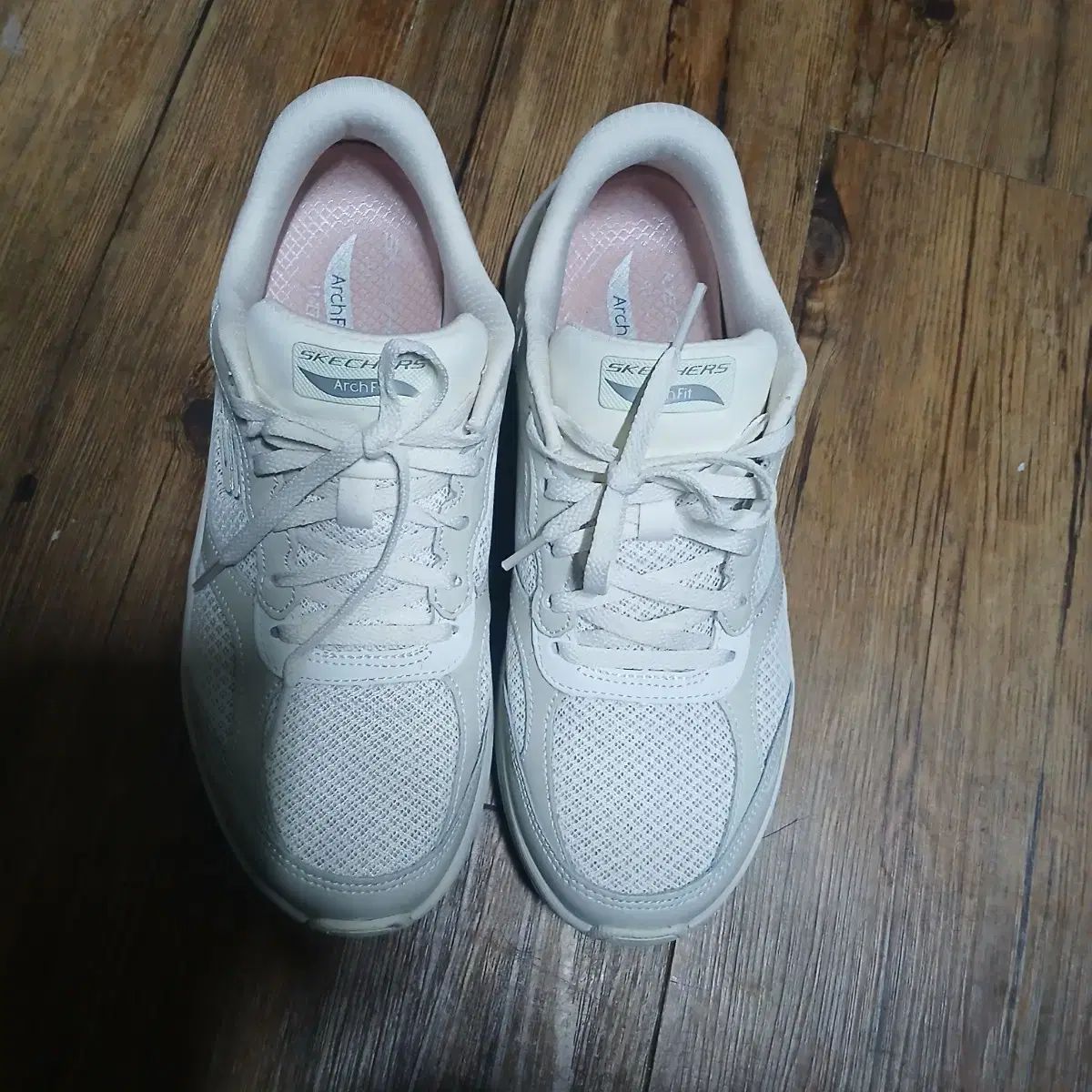 スケッチャーズ アーチフィット 2.0 ワイド