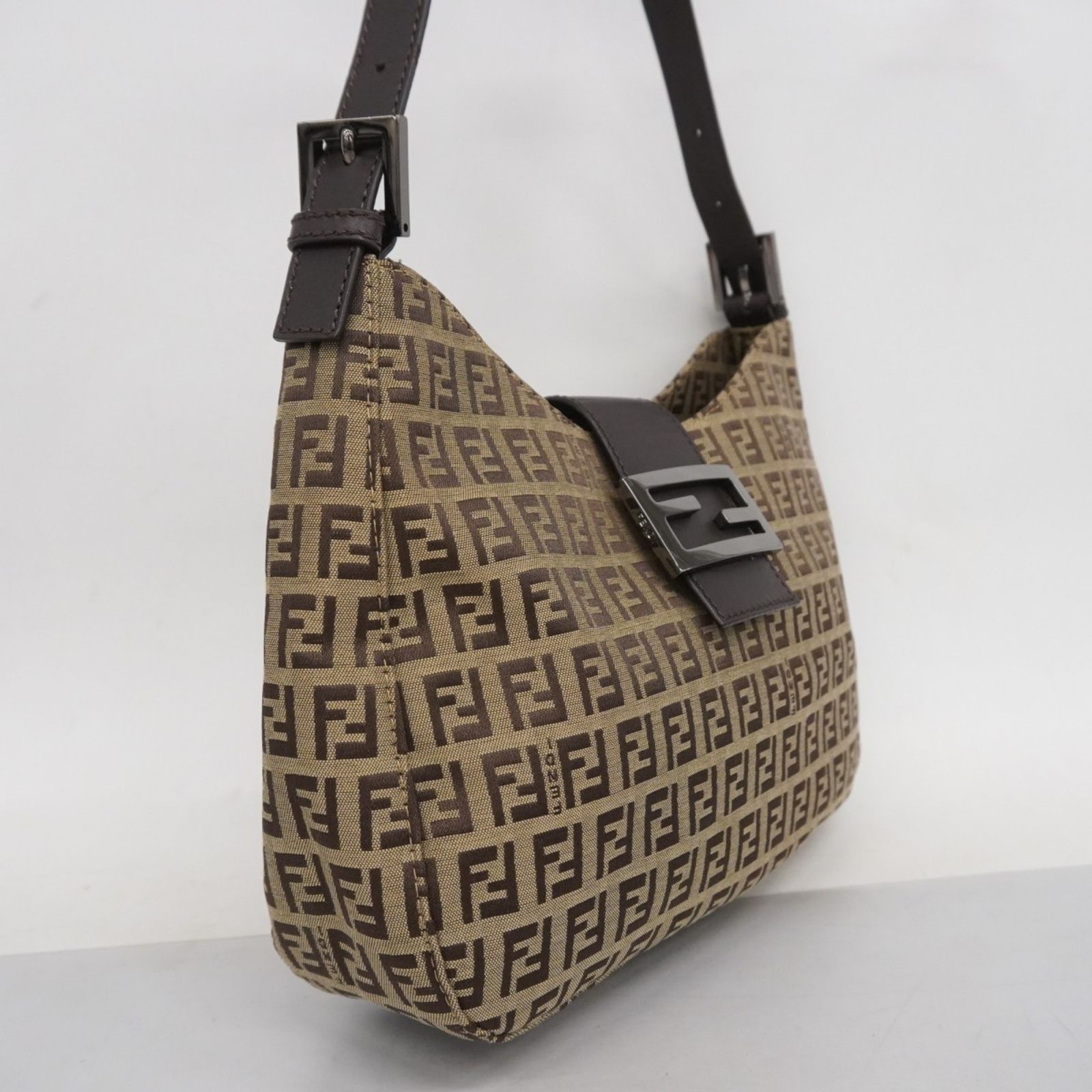 FENDI ズッキーノ　ショルダーバッグ 中古・古着通販】FENDI (フェンディ) ズッキーノショルダーバッグ