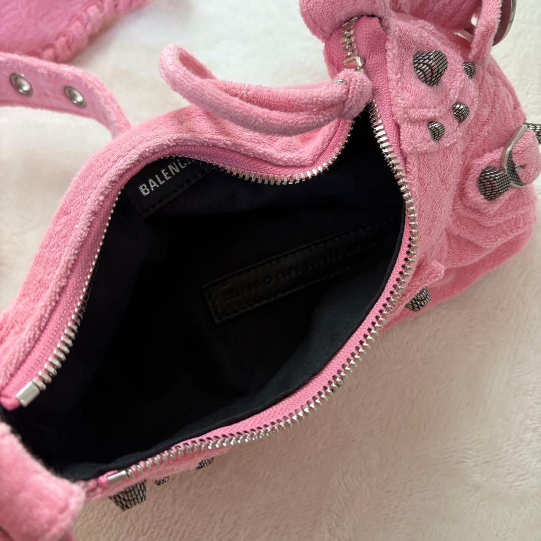 BALENCIAGA LE CAGOLE XS パイル生地　671309 バッグ sac a main balenciaga le cagole xs 671309