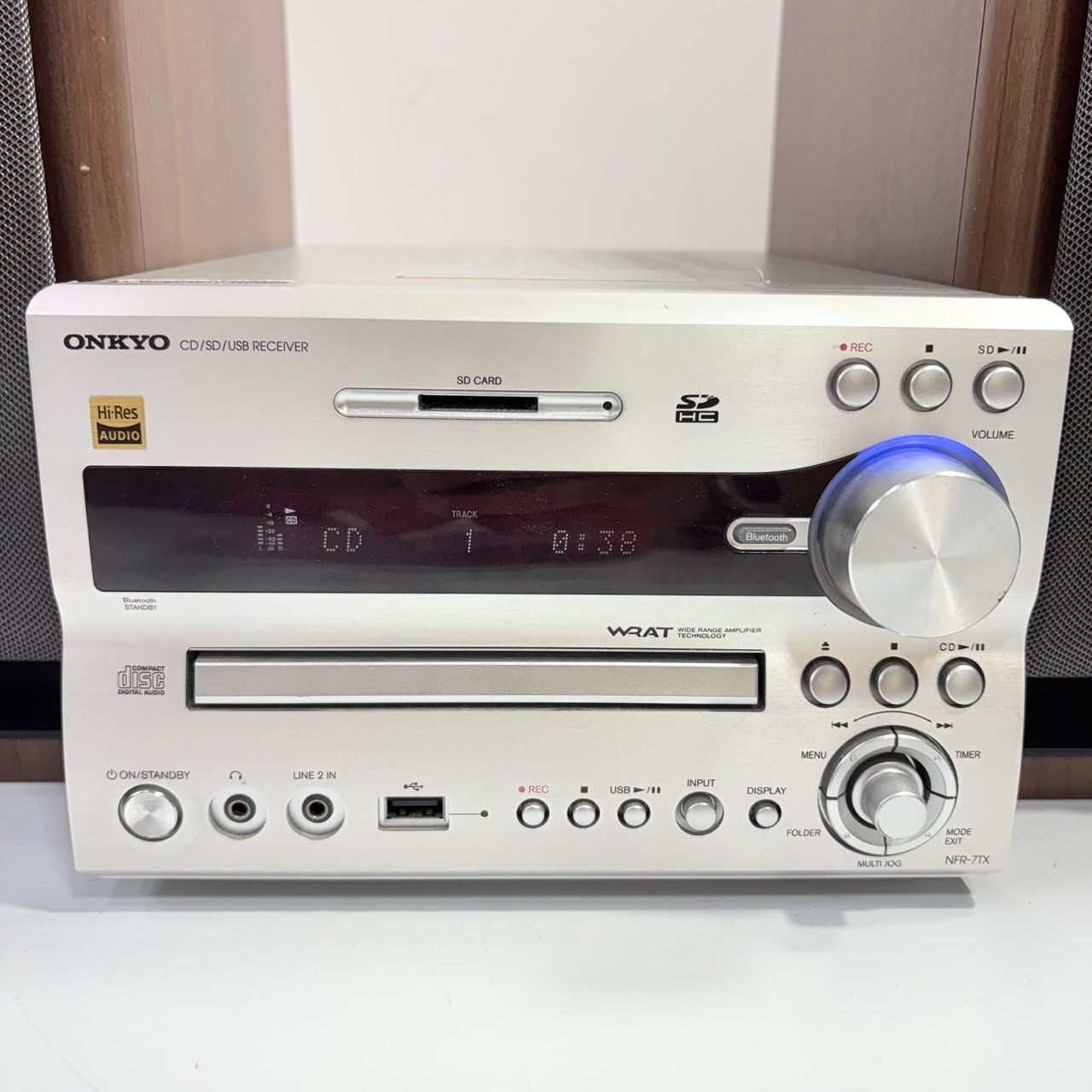 Onkyo NFR-7TX Bluetooth対応 ONKYO Bluetooth/ CD/SD/USB/ハイレゾ対応 ミニコンポ シルバー
