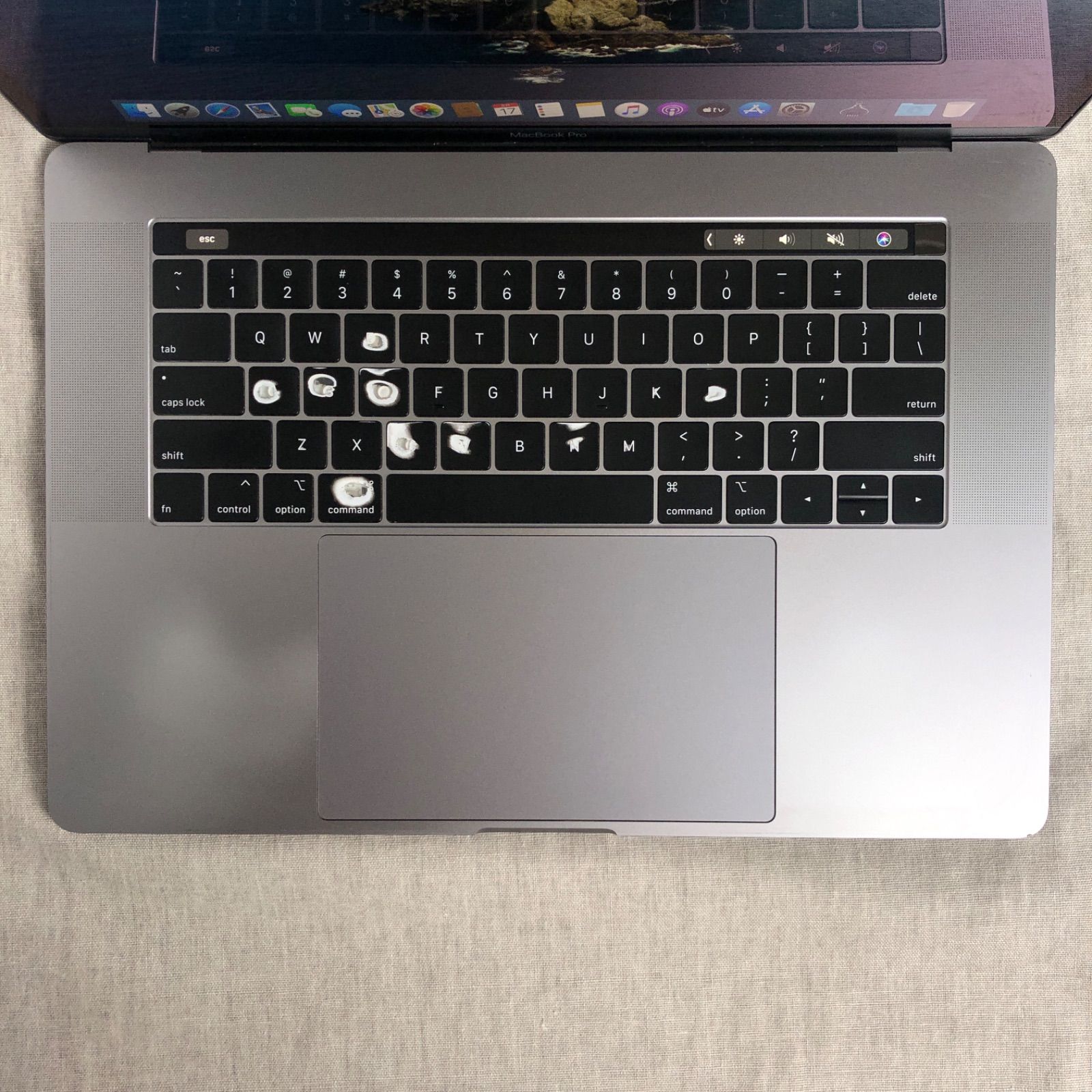 ◇ジャンク品・本体のみ◇Apple MacBook Pro (15-inch, 2018