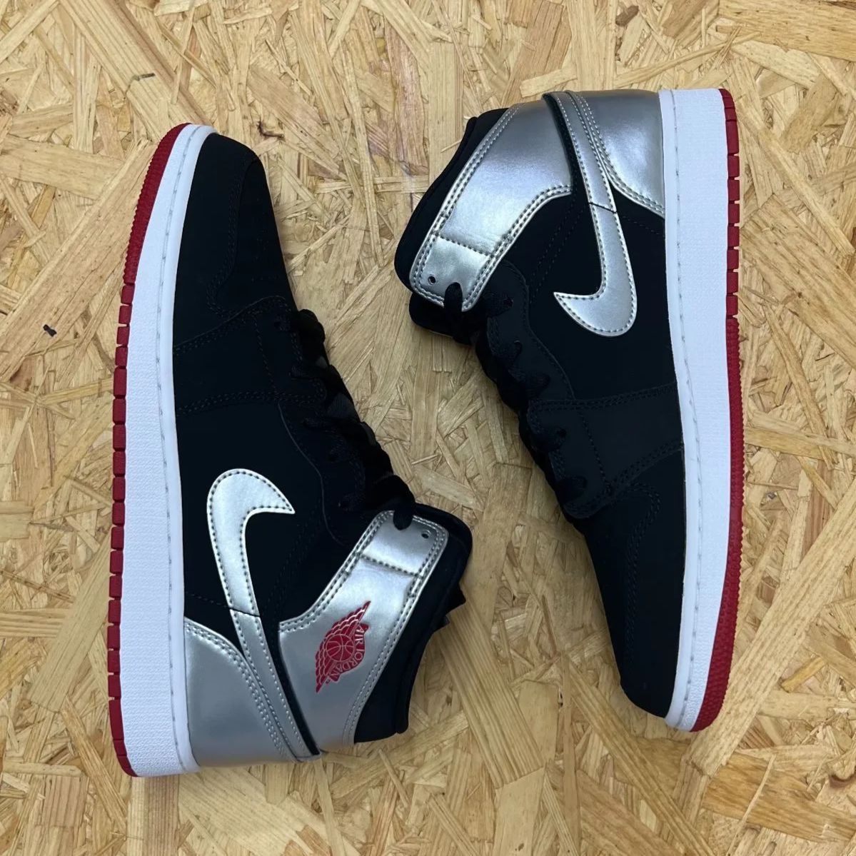NIKE AIR JORDAN 1 RETRO MID GS JOHNNY KILROY ナイキ エア