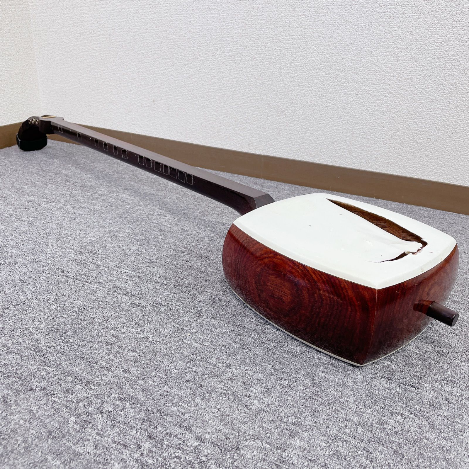 細棹 正寸 綾杉彫り胴 金細 東さわり 2本溝 和楽器