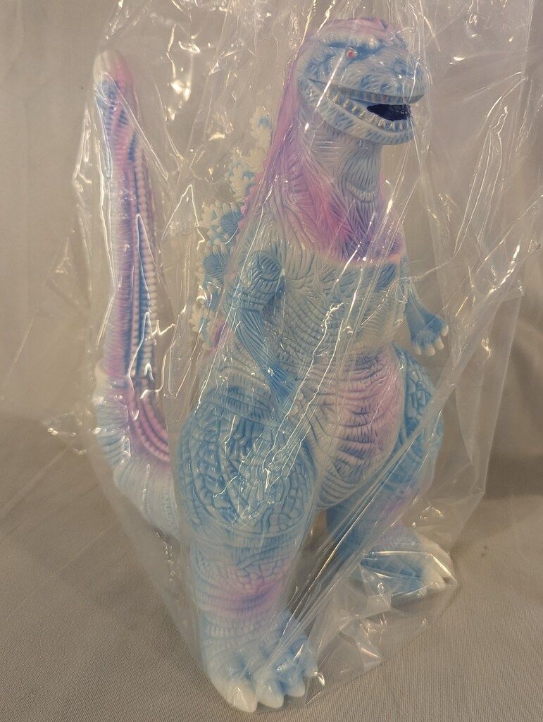 マルサン　世紀の大怪獣　ゴジラ　蓄光ブルーマーブル マルサン 世紀の大怪獣 ゴジラ 蓄光ブルーマーブル - メルカリ