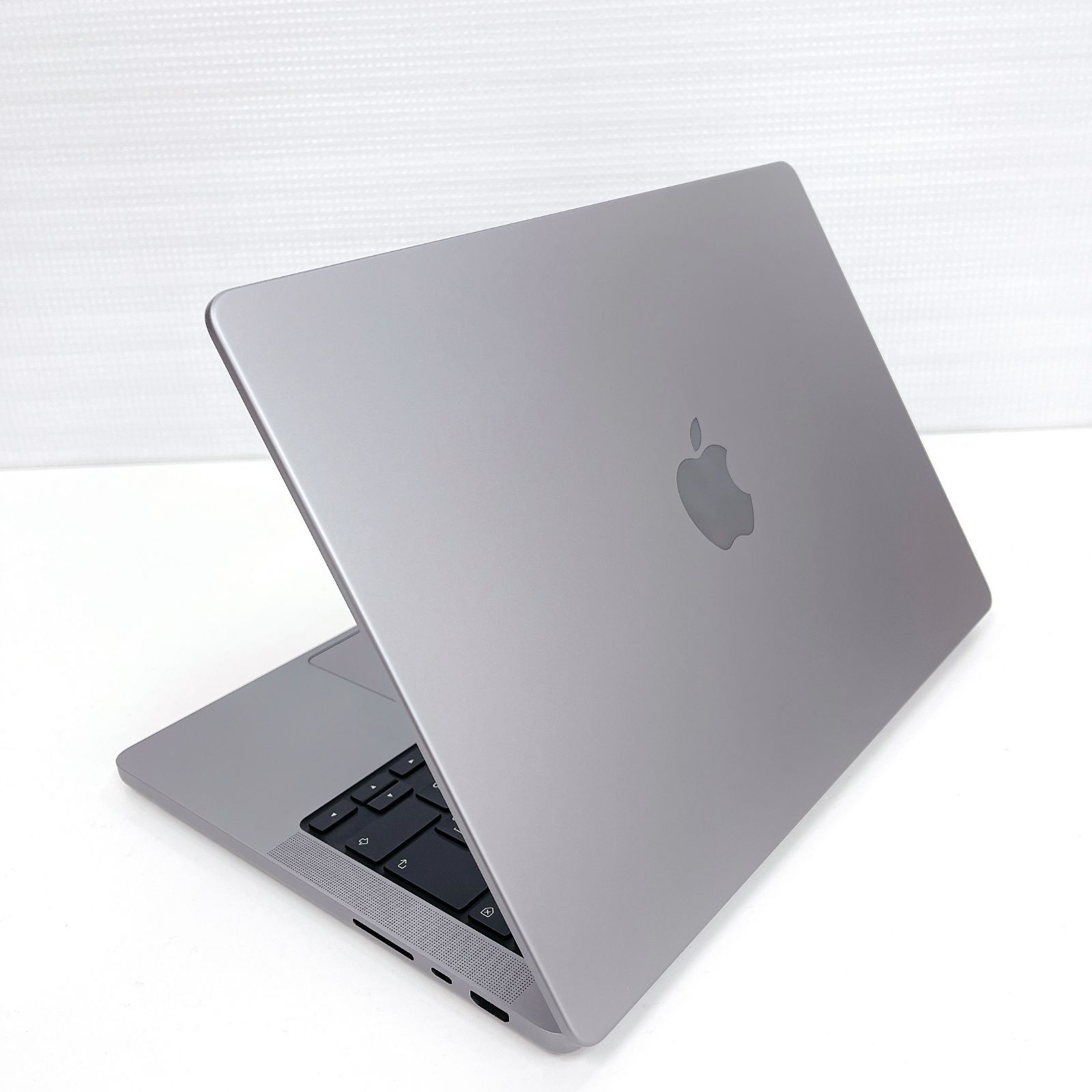 MacBook Pro 14インチ 2021 / Apple M1 Max / 32GB / SSD 512GB 13