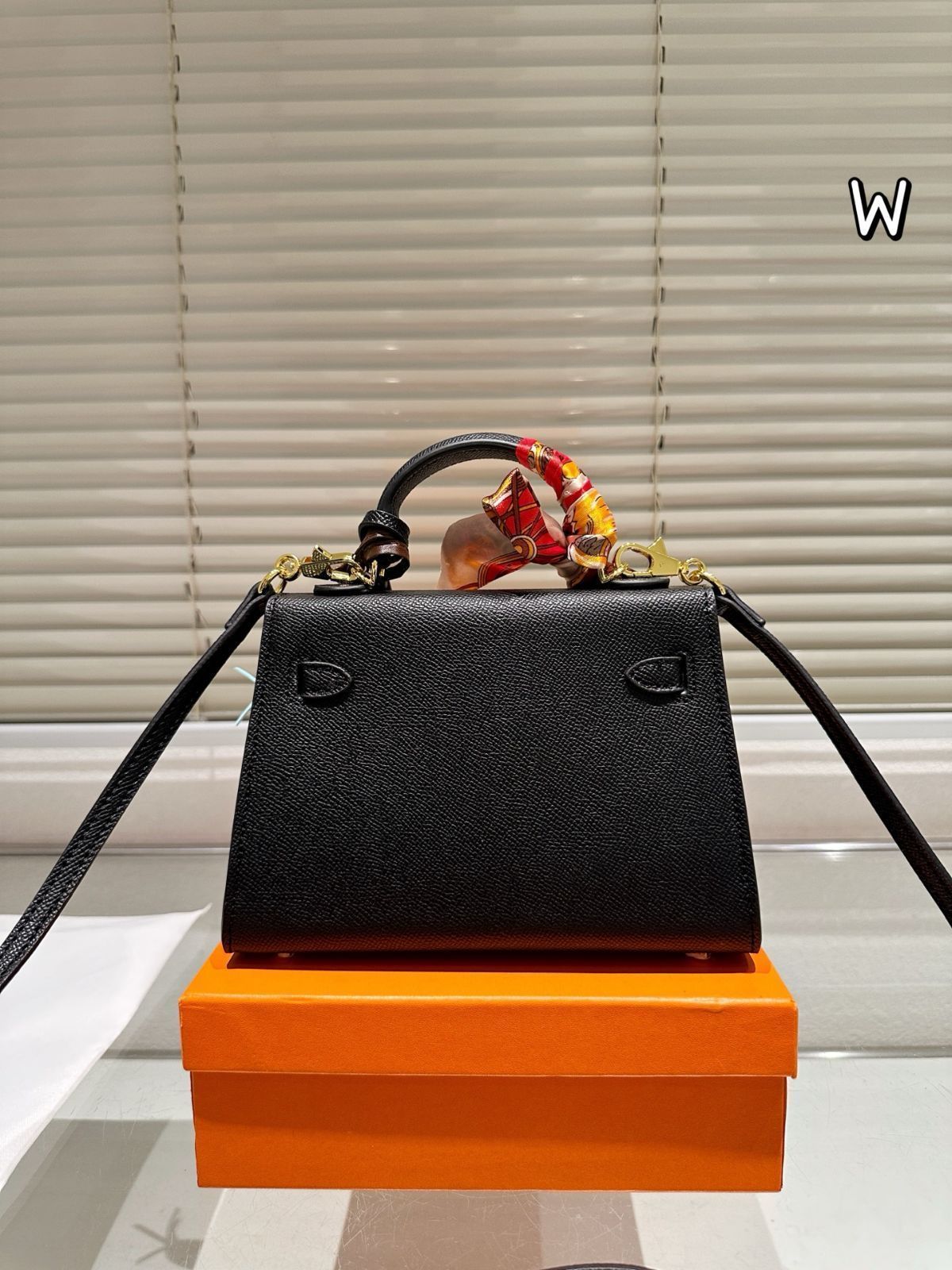 今日 Herm?s Kelly Bag 折りたたみギフトボックス付き