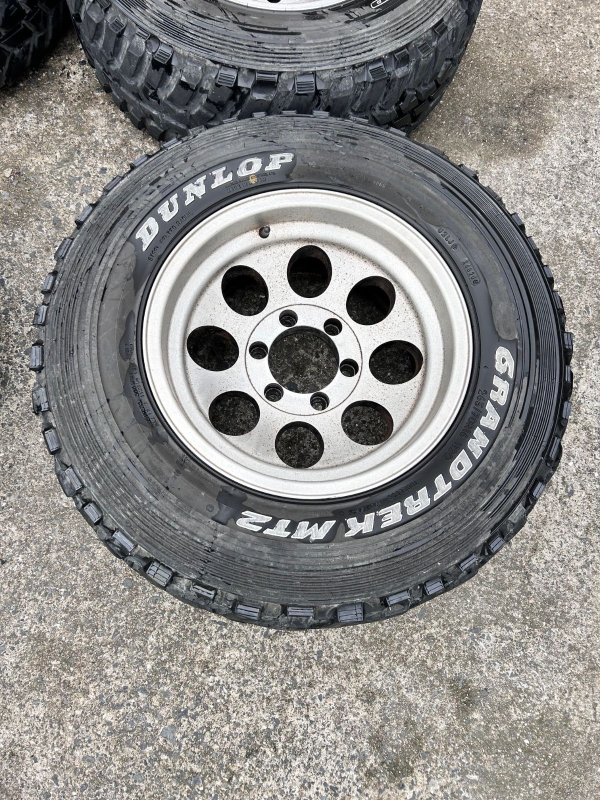 16インチ 6穴 アルミ 4本 ミッキートンプソン風