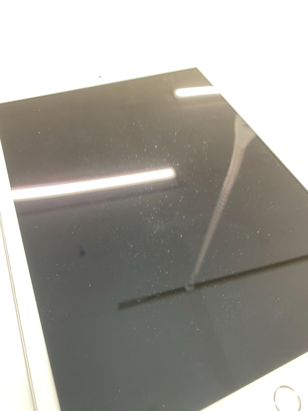 背面キズ複数あり