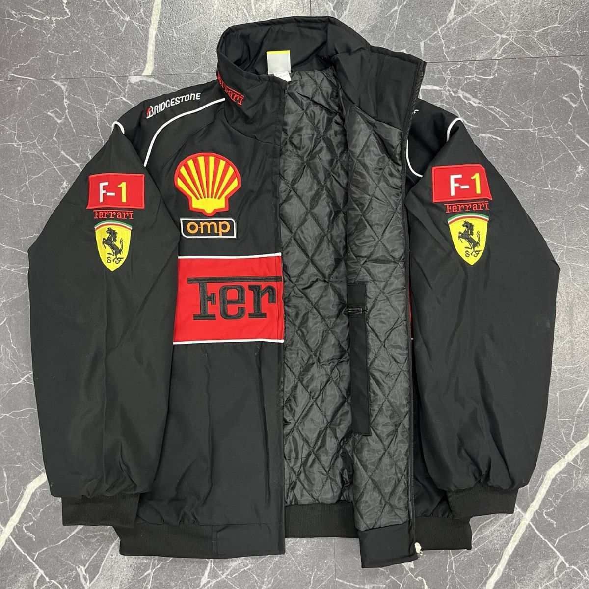 Ferrari フェラーリ F1 レーシングジャケット ブルゾン 刺繍　中綿 Ferrari フェラーリ F1 レーシングジャケット ブルゾン 刺繍