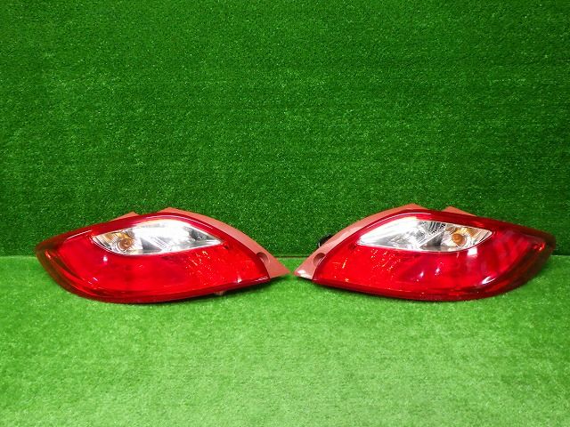 マツダ デミオDE型 LEDテールランプ 左右セット 中古品 デミオ DW DY DE パーツ T20 LED ダブル レッド テールランプ 爆光